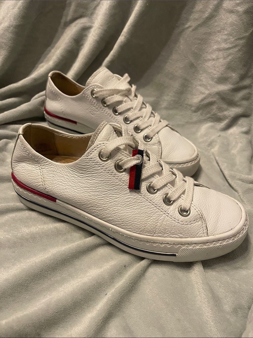 White Leather Low-Top Sneakers with Red/Blue Accent